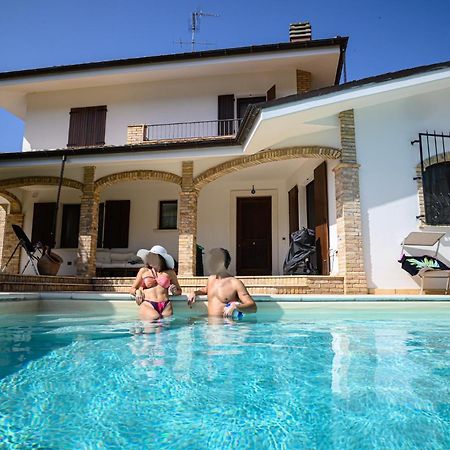 Villa Klaudja Pianella  エクステリア 写真
