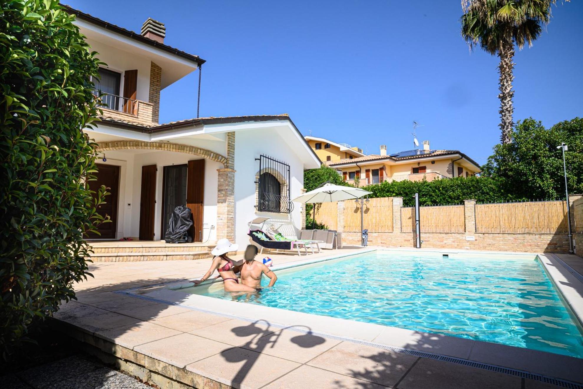Villa Klaudja Pianella  エクステリア 写真